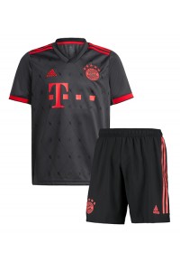 Fotbalové Dres Bayern Munich Dětské Třetí Oblečení 2022-23 Krátký Rukáv (+ trenýrky)